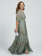 Halter Neck Floral Maxi Dress with Flowing Midi Length