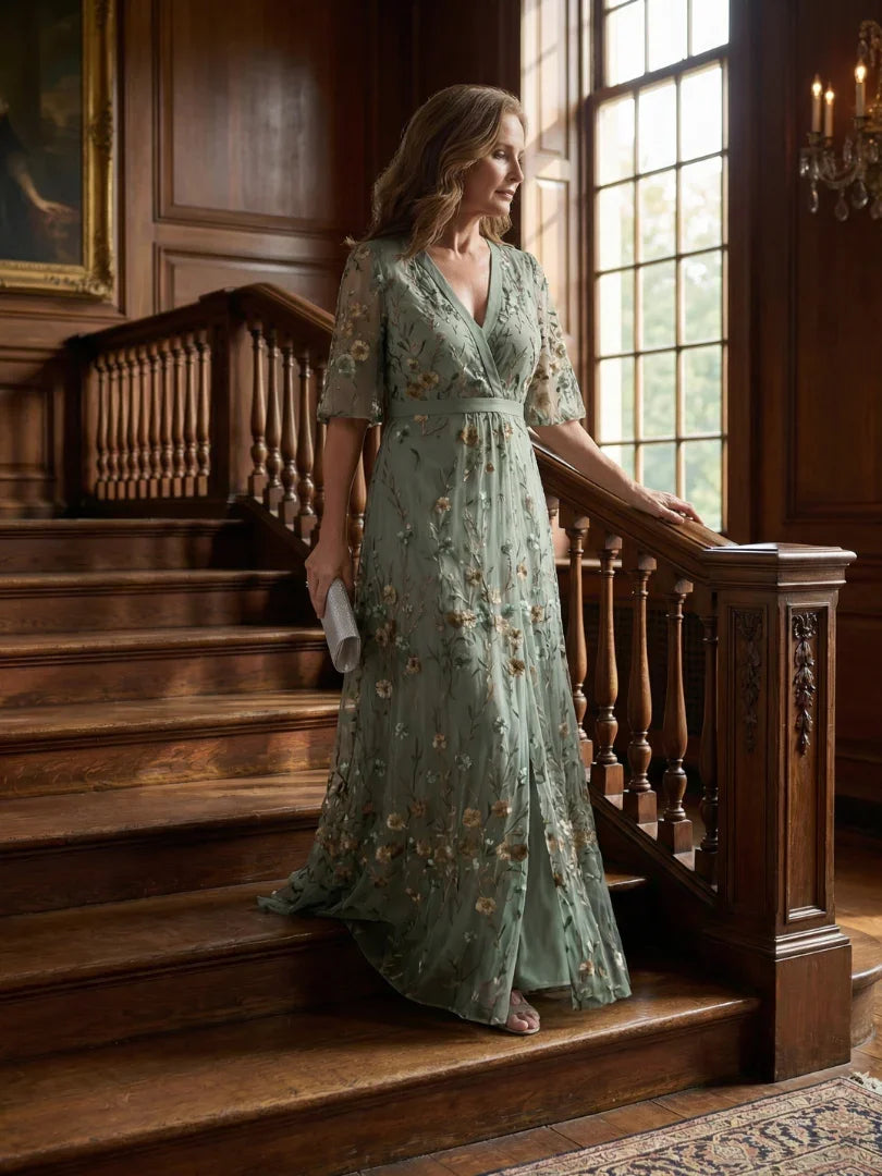 Halter Neck Floral Maxi Dress with Flowing Midi Length