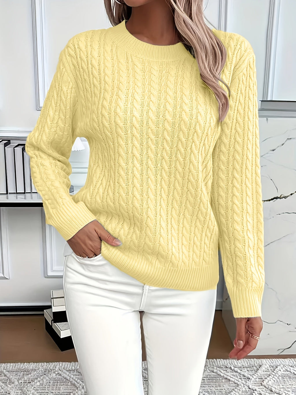 Women's Relaxed Fit Cable-Knit Jumper with Round Neck