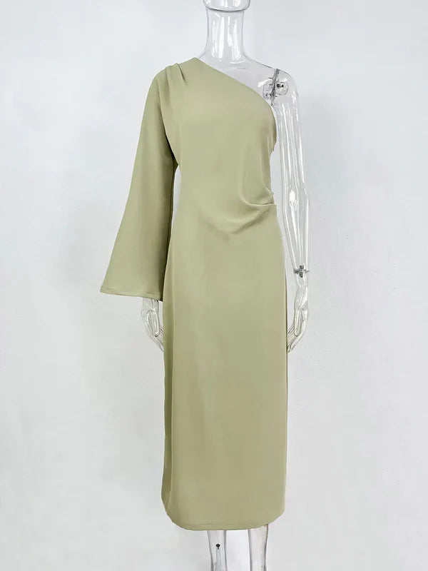 One-Shoulder Maxi Dress with Tailored Fit and Long Sleeves
