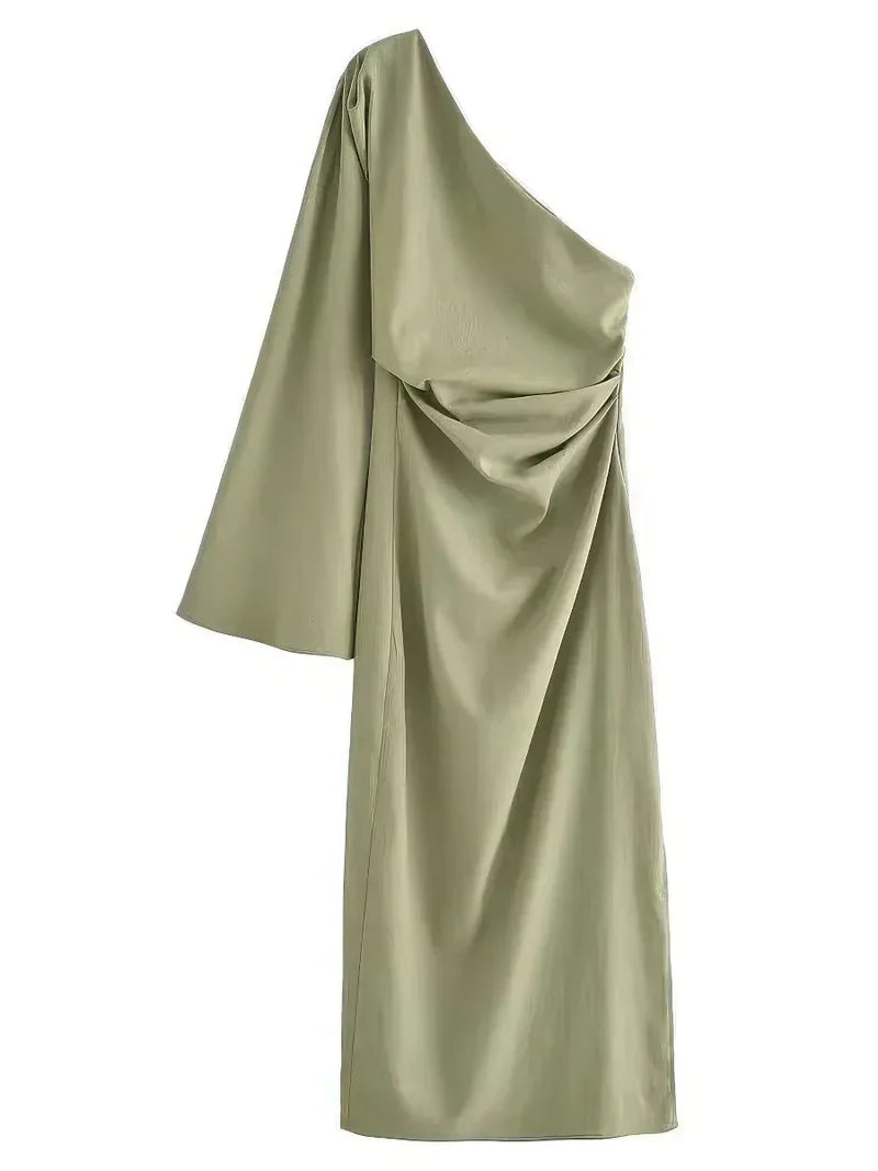 One-Shoulder Maxi Dress with Tailored Fit and Long Sleeves
