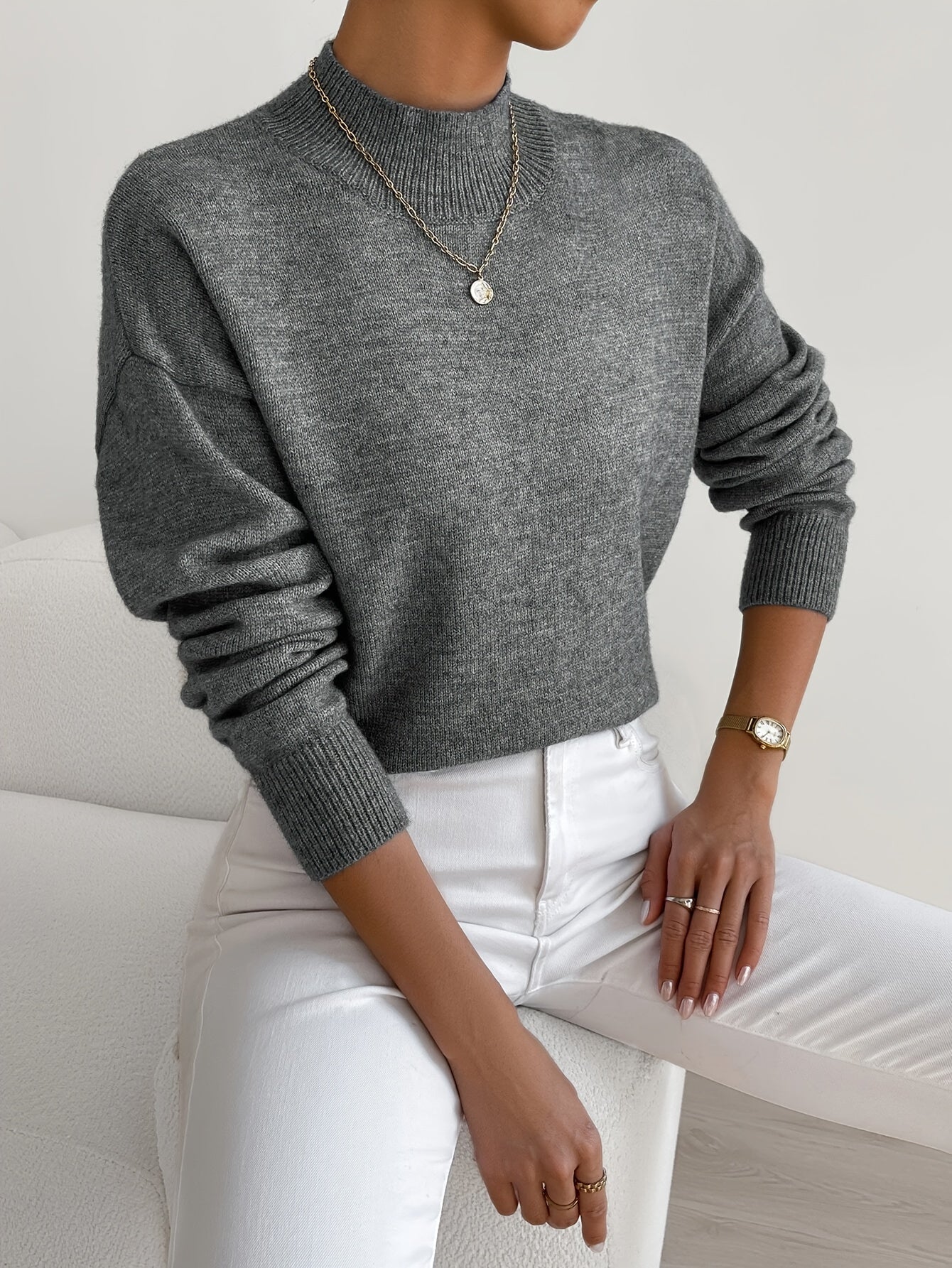Casual Mock Neck Sweater with Ribbed Cuffs and Relaxed Fit