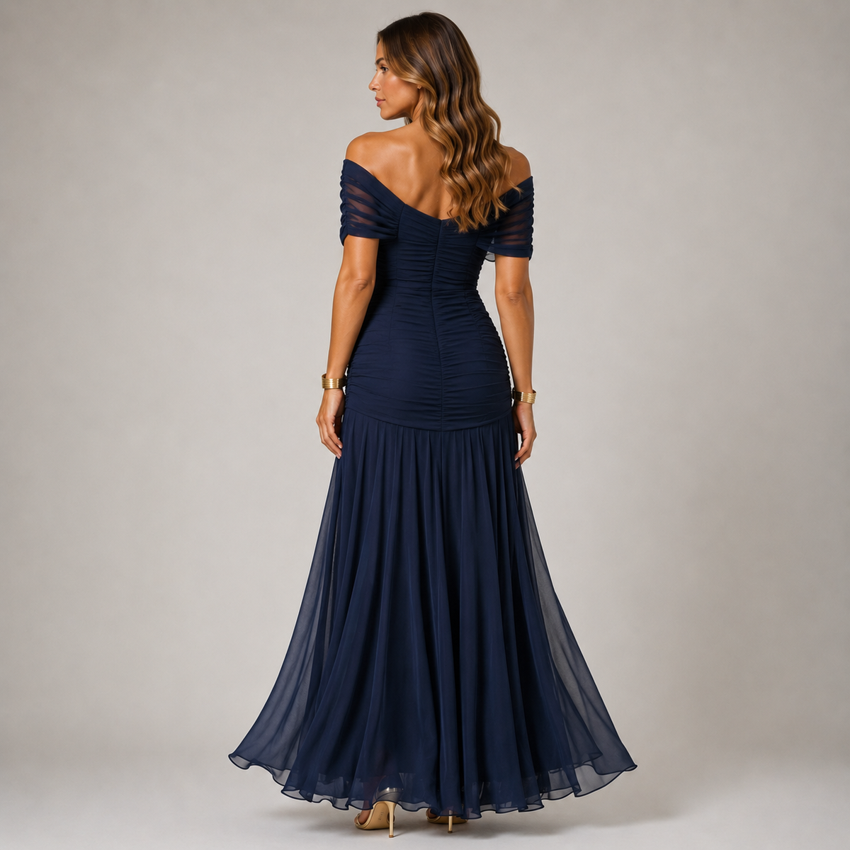 Elegant Women's Flowing Maxi Dress in Soft Viscose Chiffon