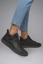 Women's Breathable Leather Trainers with Elastic Panels and Shock-Absorbing EVA Sole
