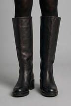 Mid-Calf Orthopaedic Boots for Women with Rounded Toe and Block Heel for Autumn Wear
