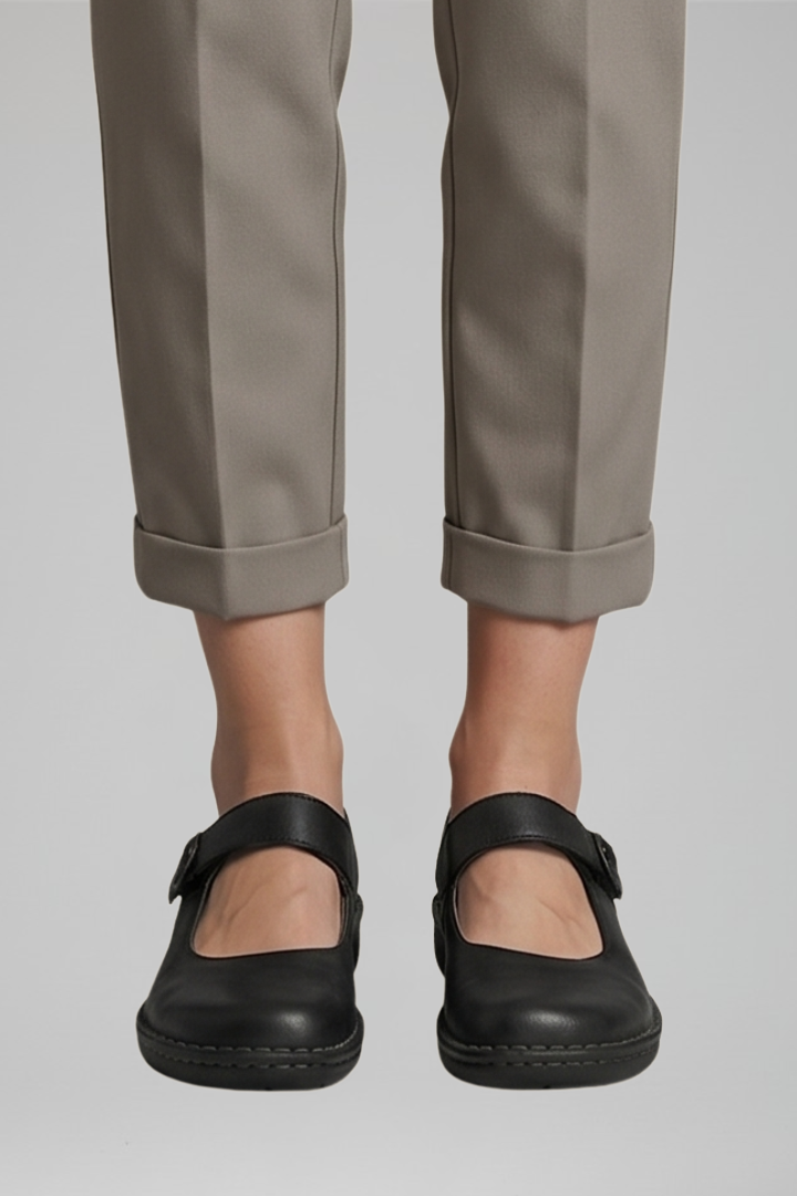 Orthopaedic Mary Jane Flats for Women with Strap Closure and Rounded Toe