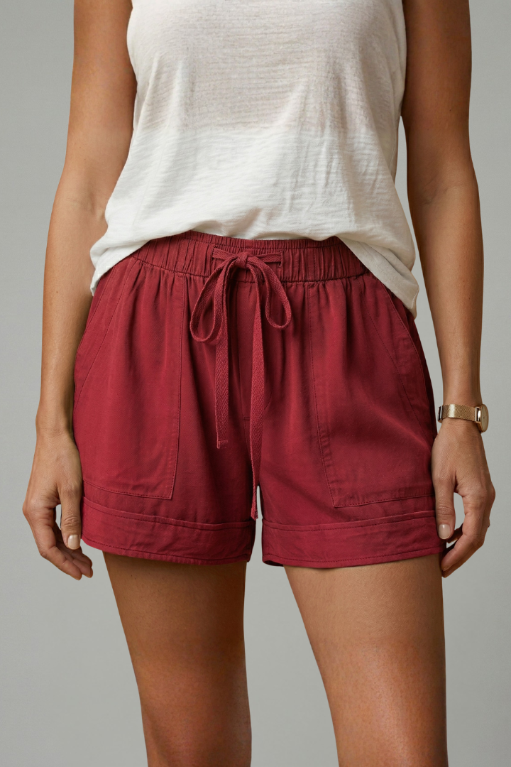 Adjustable Drawstring Waist Women's Relaxed Fit Shorts with Side Pockets