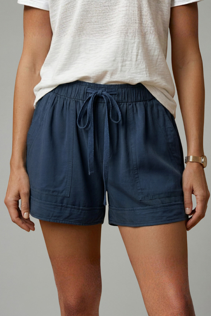 Relaxed Fit Women's Shorts with Adjustable Drawstring Waist and Side Pockets