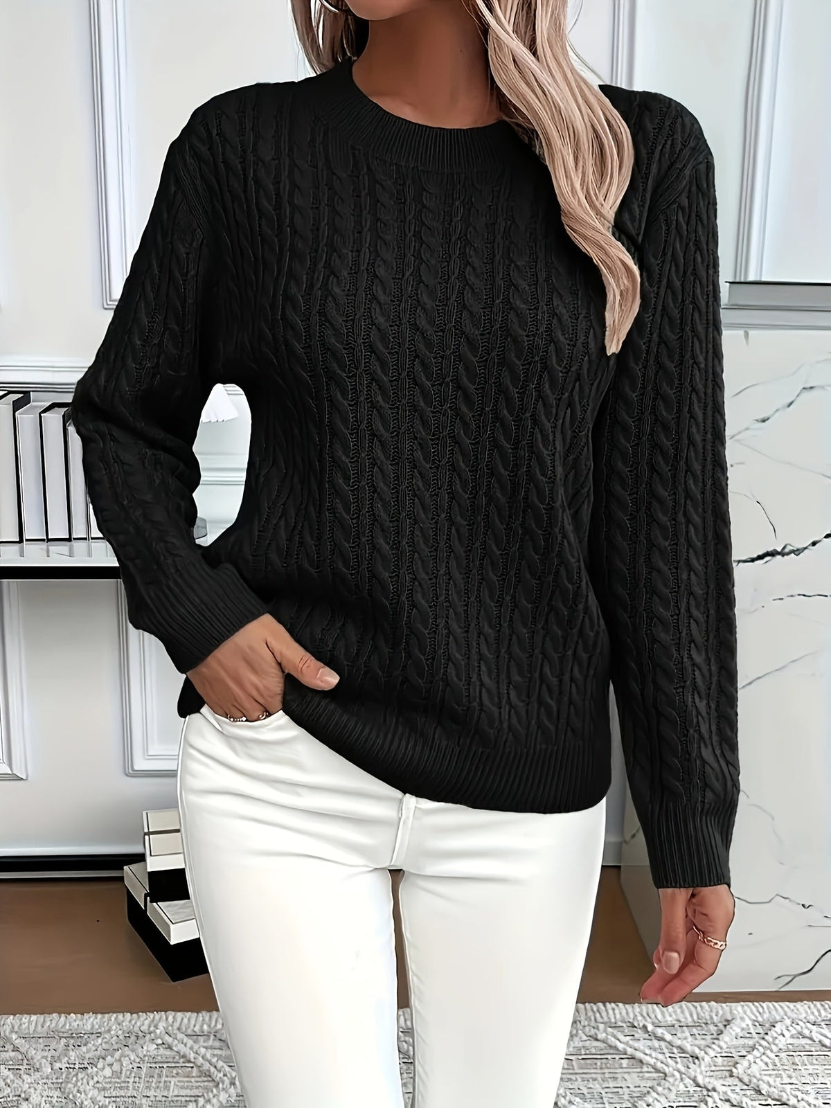 Women's Relaxed Fit Cable-Knit Jumper with Round Neck