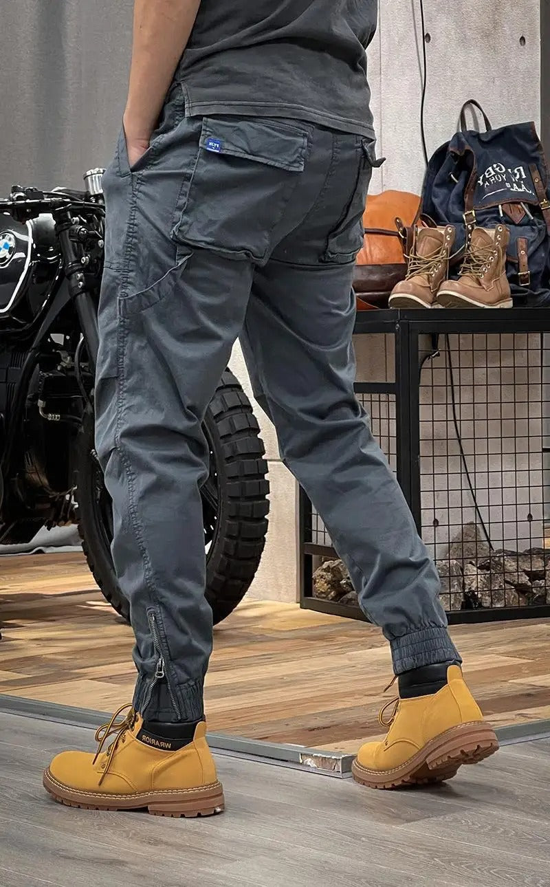 Men's Versatile Stretch Cargo Pants for Everyday Wear