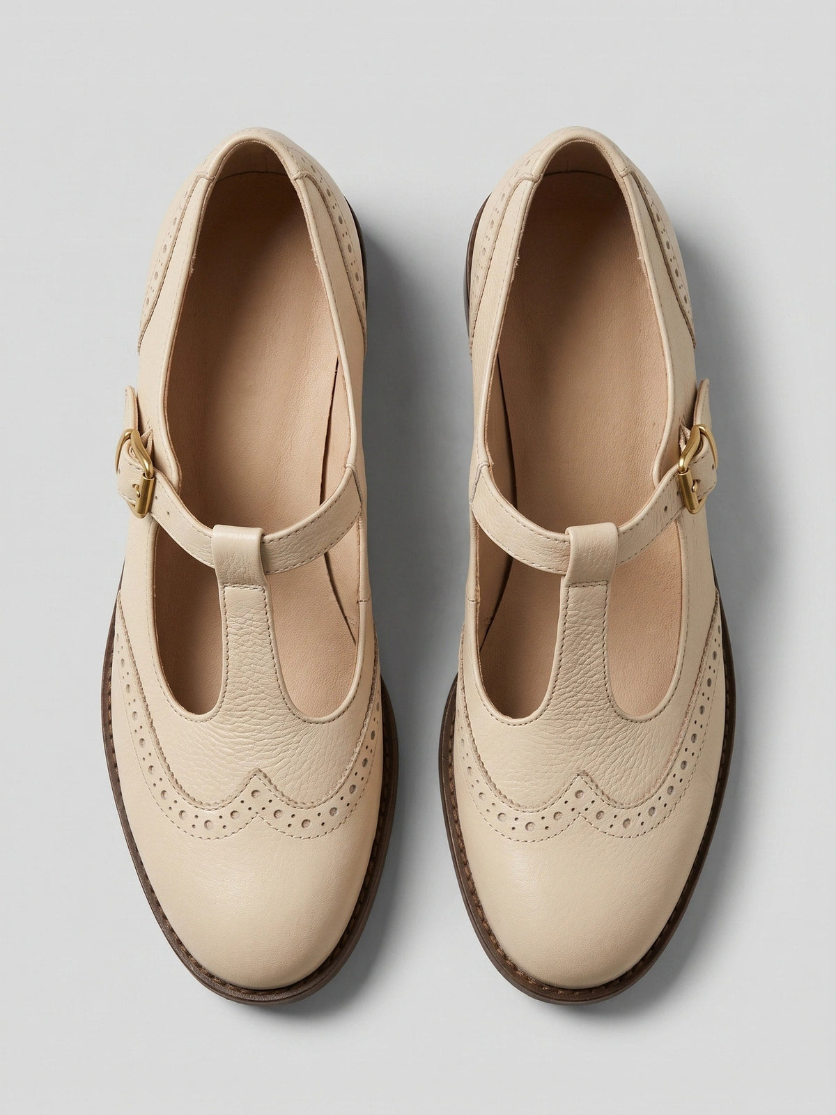 Gleamond | Women's T-Strap Mary Jane Flat Shoes with Brogue Detail Gleamond