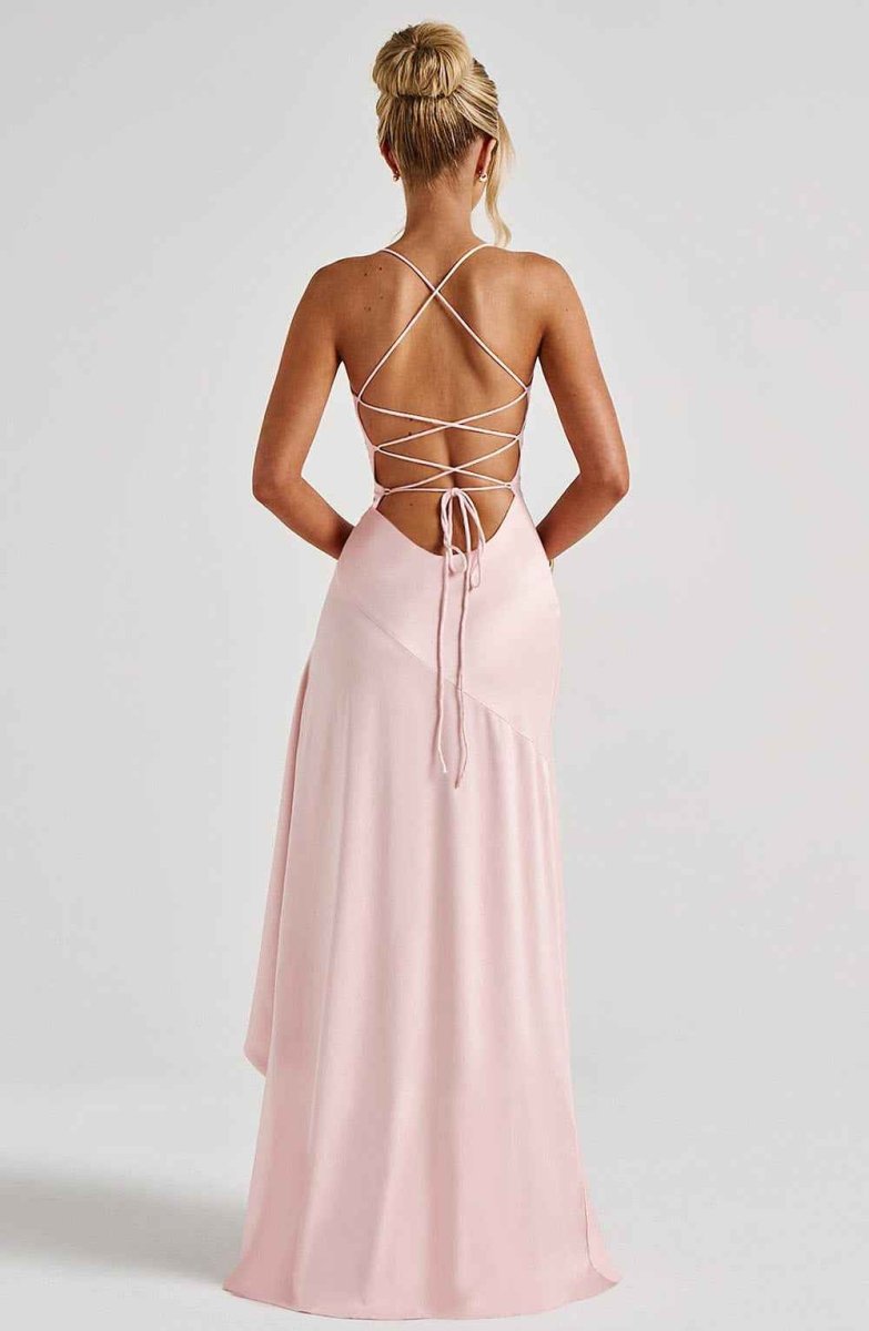 Elegant Maxi Dress with Ruffled Hem