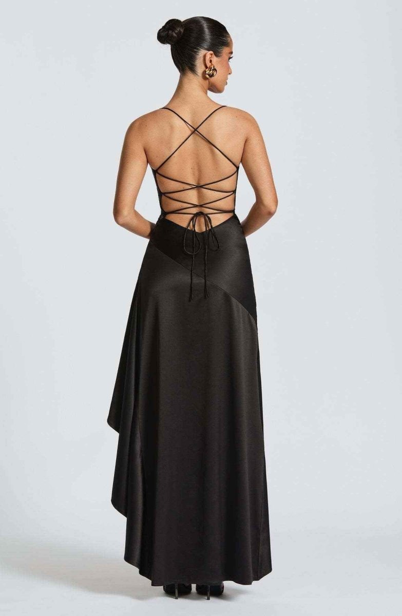 Elegant Maxi Dress with Ruffled Hem