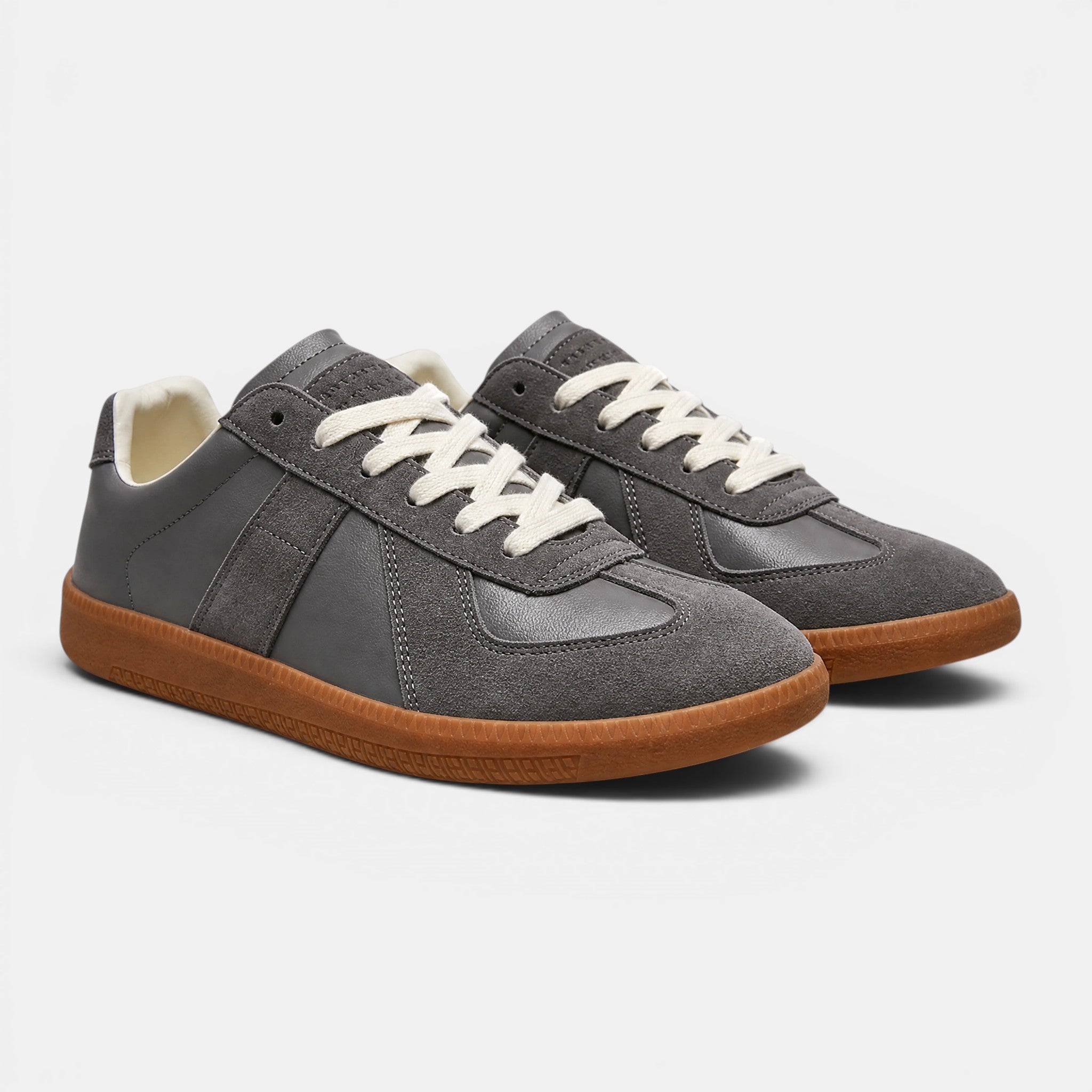 Men's Retro Lace-Up Sneakers for Smart Casual Style SnugBubs Australia