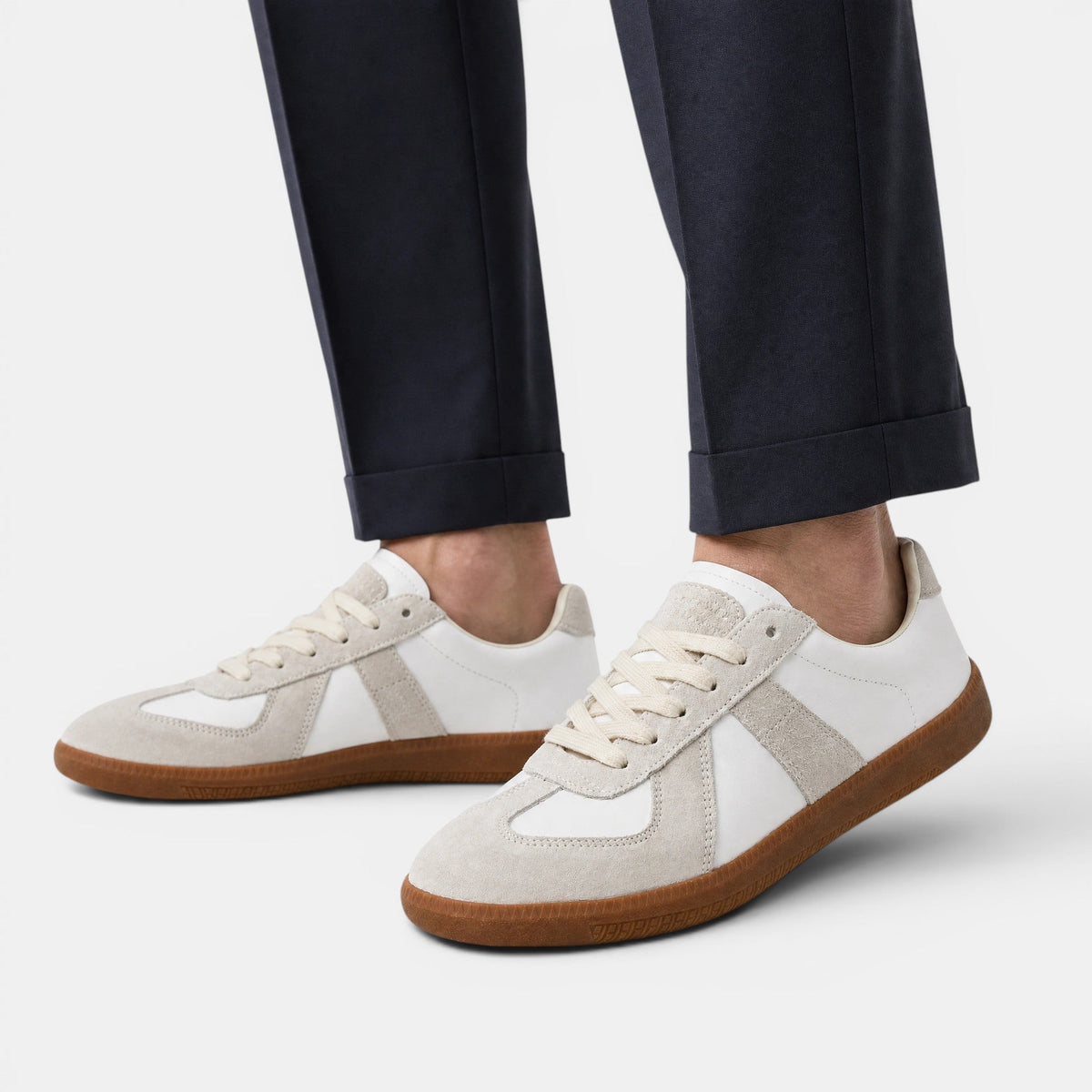 Men's Retro Lace-Up Sneakers for Smart Casual Style SnugBubs Australia