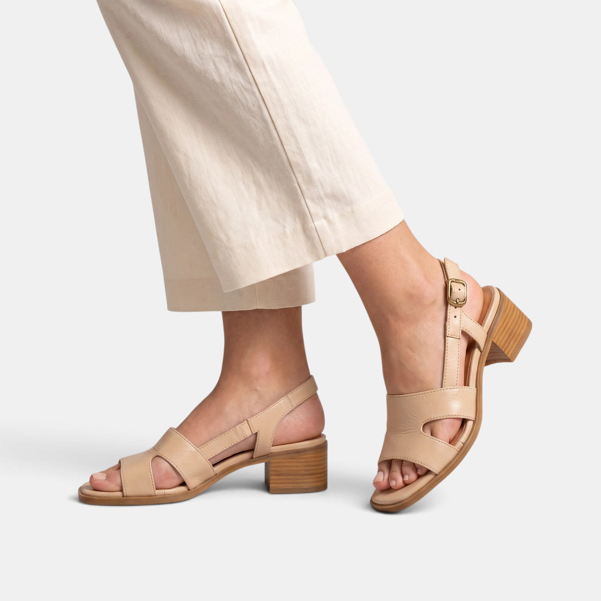 Women's Sandals with Buckle Strap and Low Heel