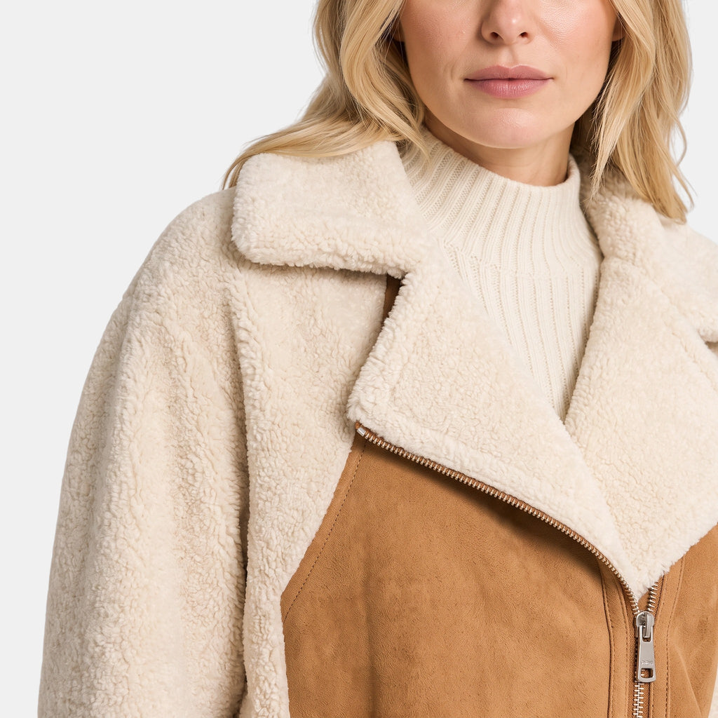 Women's Zip Up Jacket with Oversized Collar and Long Sleeves